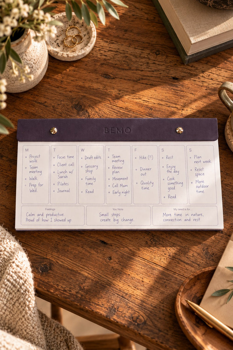 Weekly BeMo Balance Notepad in use